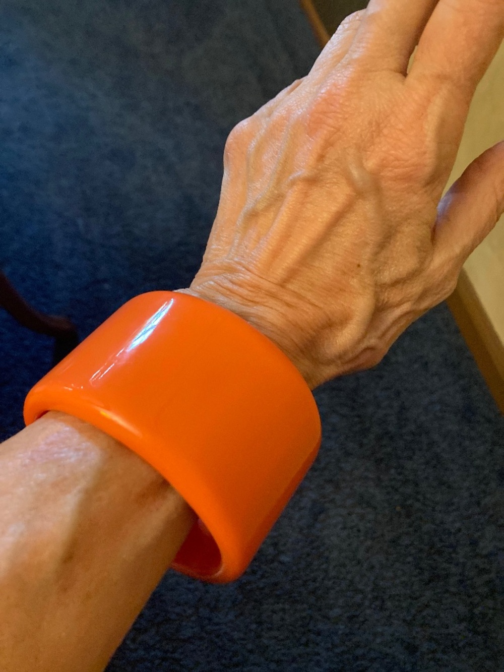 VINTAGE Never Worn! ORANGE Acrylic Bangle Almost 2" of pure orange summer